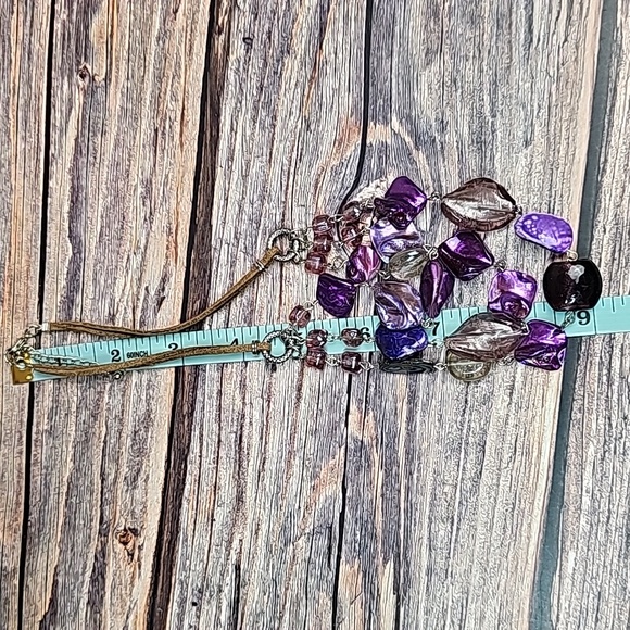 LAVENDER IRIDESCENT THREE ROW BEADED FASHION NECKLACE - Picture 9 of 9